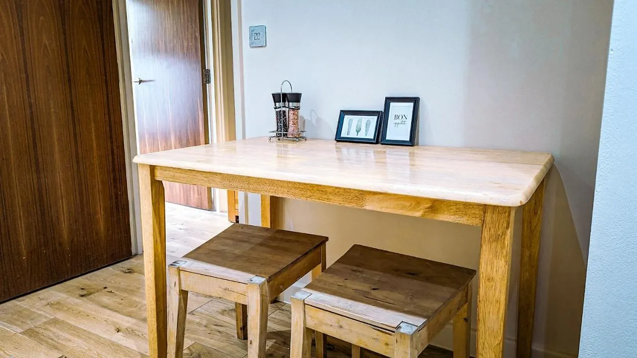 Spacious Apartment In Trendy Hackney London